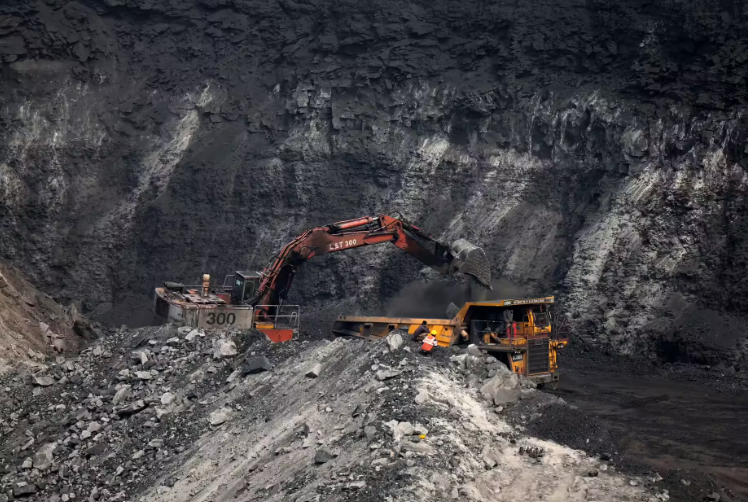 Gainwell Trucking sells 320 mining trucks in six months